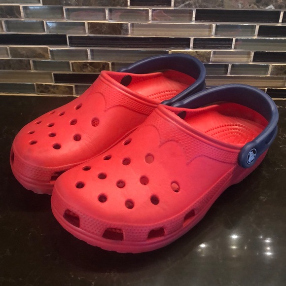crocs red sandals